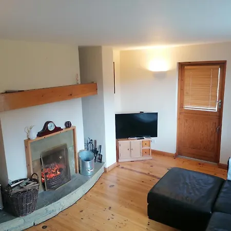 Cheerful 3 Bedroom With Open Fire Semesterbostad Bellanasally