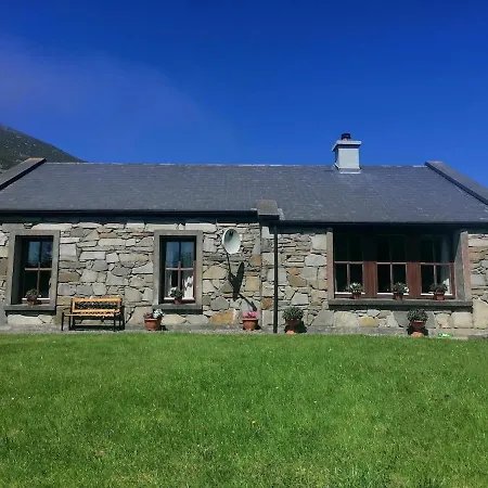 Cheerful 3 Bedroom With Open Fire Semesterbostad